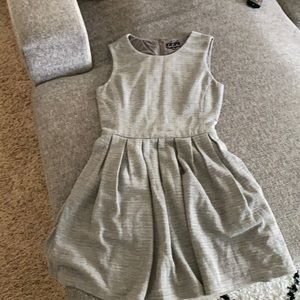 Aritizia grey pleated dress